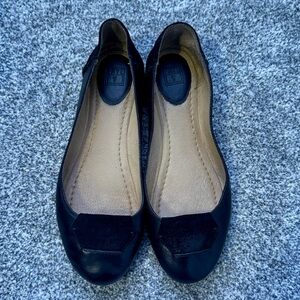 EUC Frye Black Leather Flats Sz 8
